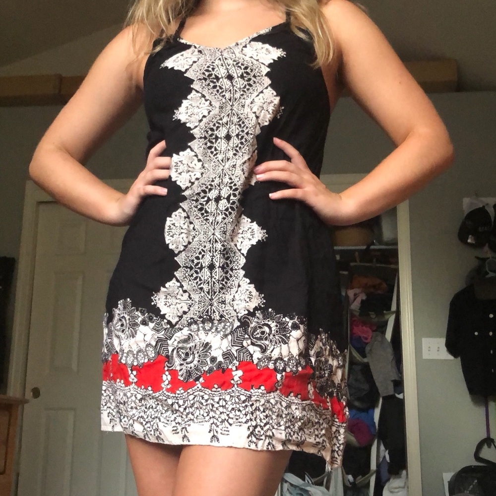 Black and Red Printed Dress Size S Never Been Worn